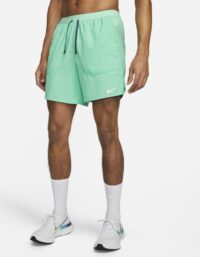 Nike Löparshorts med innerbyxor Nike Dri-FIT Stride 18 cm för män - Grön