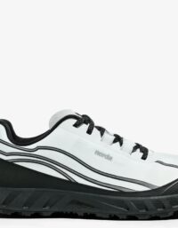 Norda 002 Alpine White (Herr): 42 (US 9/UK 8/JPN 27)