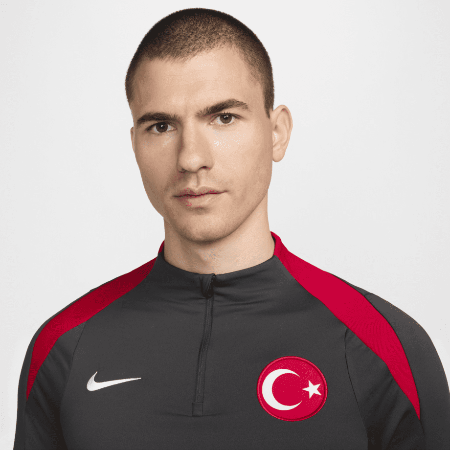 Nike Turkiet Strike