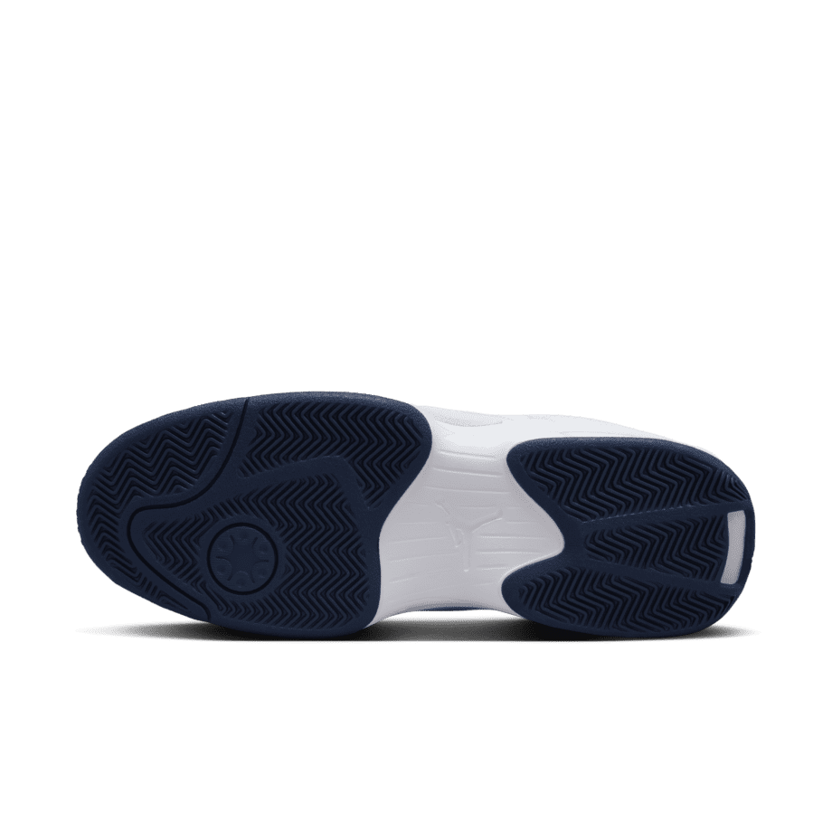 Nike Jordan Max Aura 6