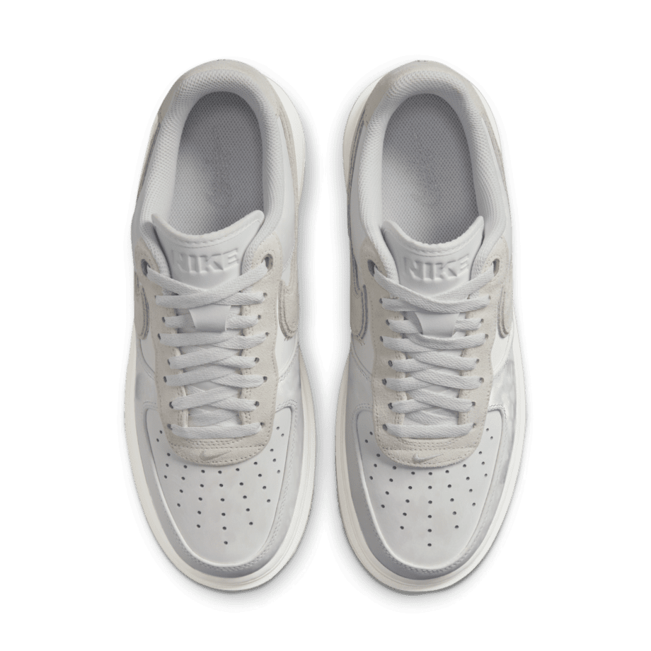 Nike Nike Air Force 1 Luxe