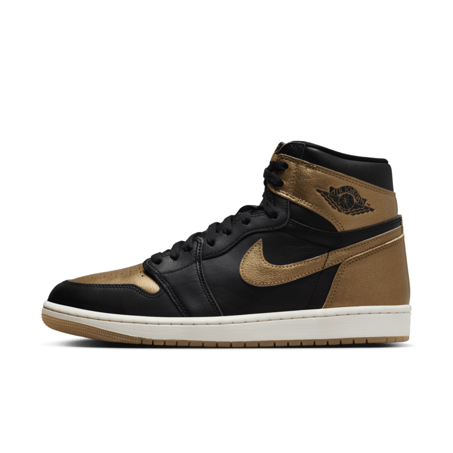 Nike Air Jordan 1 Retro High OG "Black and Gold"