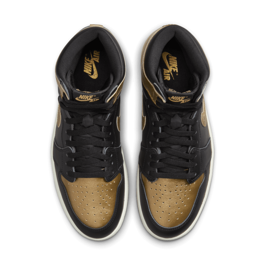 Nike Air Jordan 1 Retro High OG "Black and Gold"