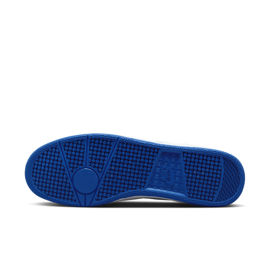 Nike Nike attack