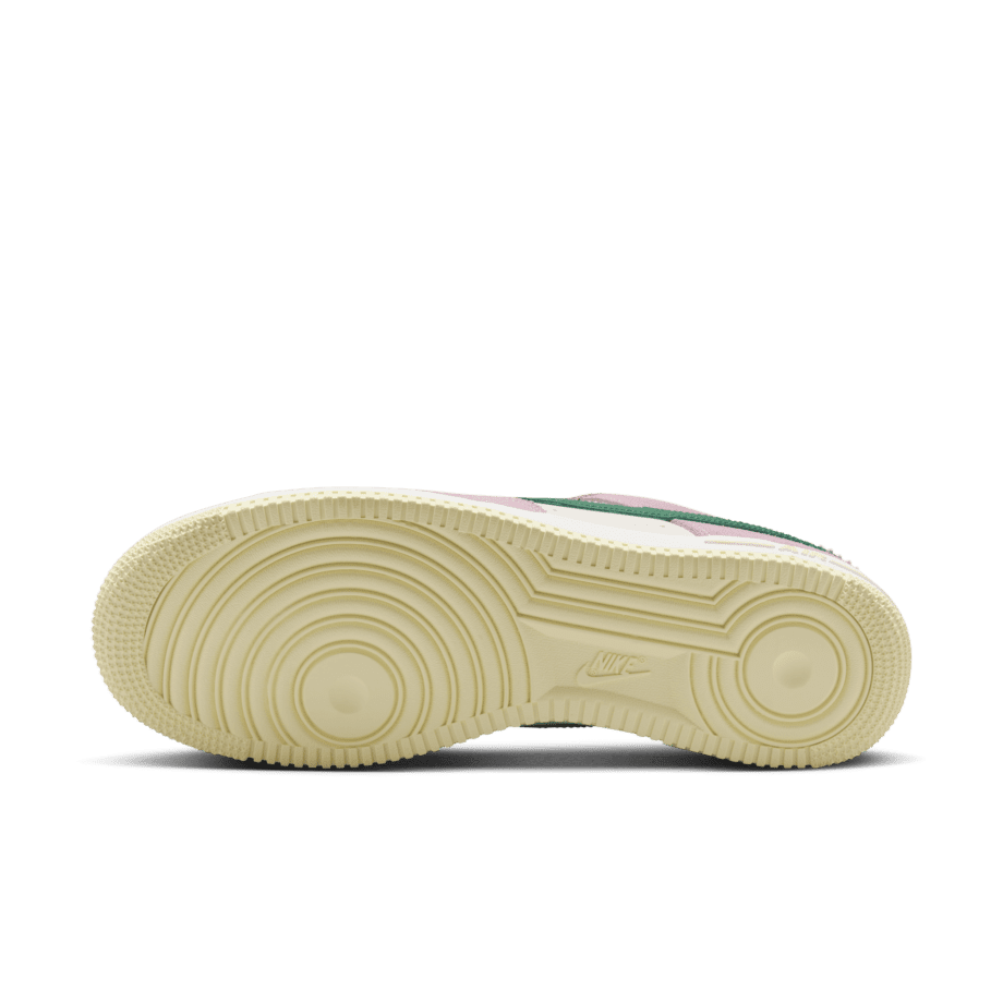 Nike Nike Air Force 1 '07 LV8