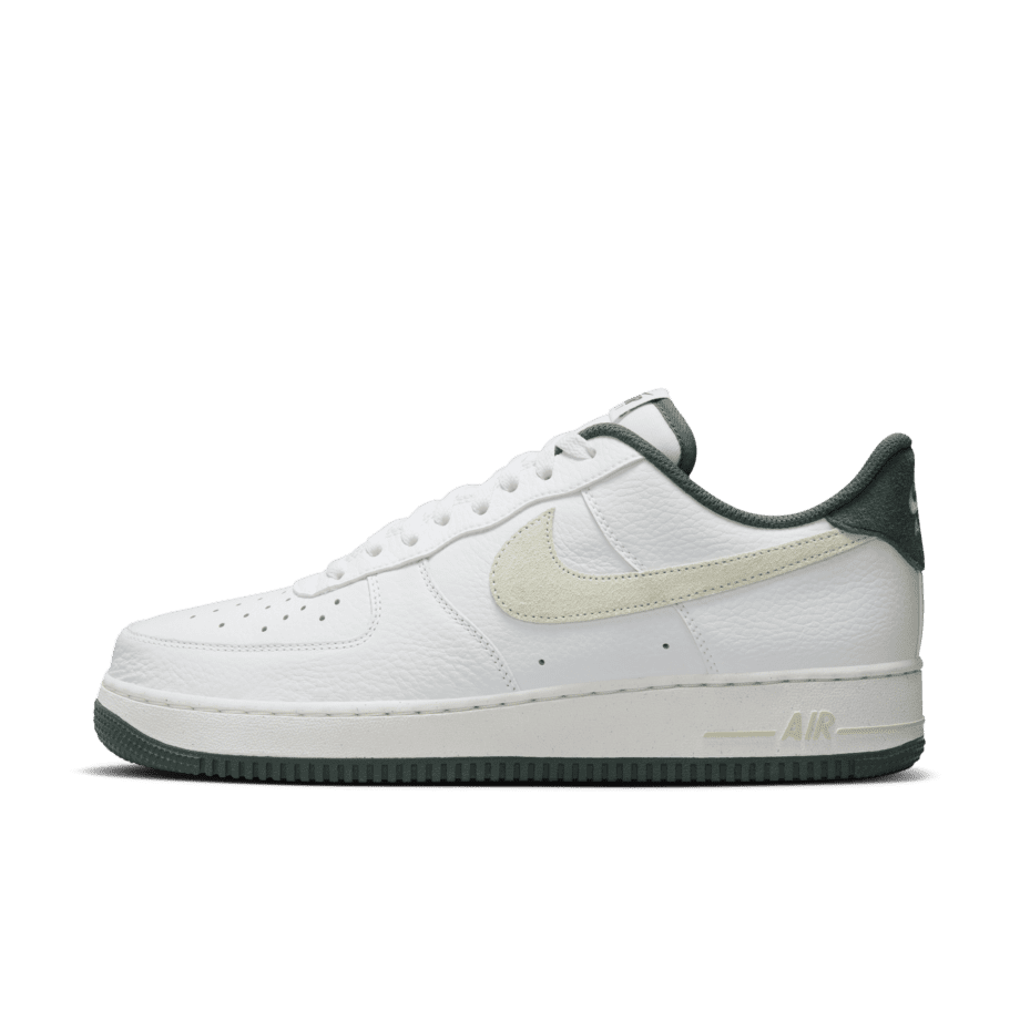 Nike Nike Air Force 1 '07 LV8