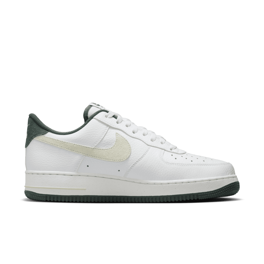Nike Nike Air Force 1 '07 LV8