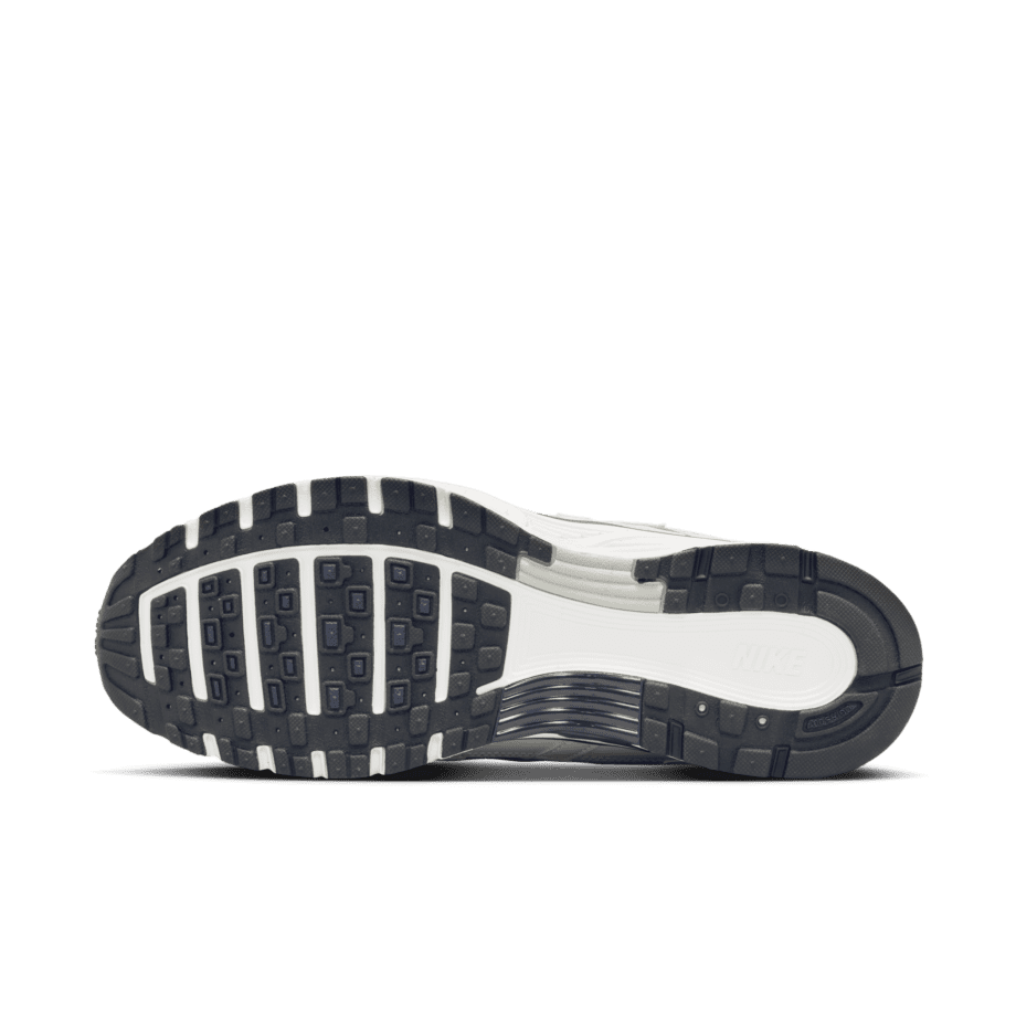 Nike Nike P-6000