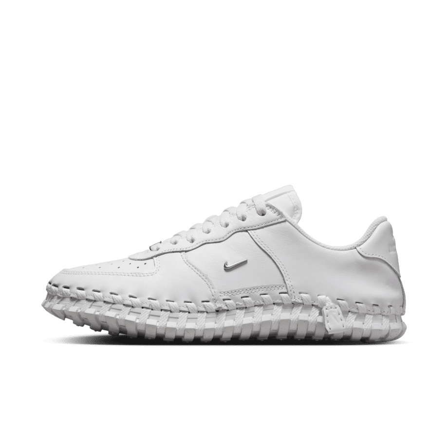 Nike Nike J Force 1 Low LX SP