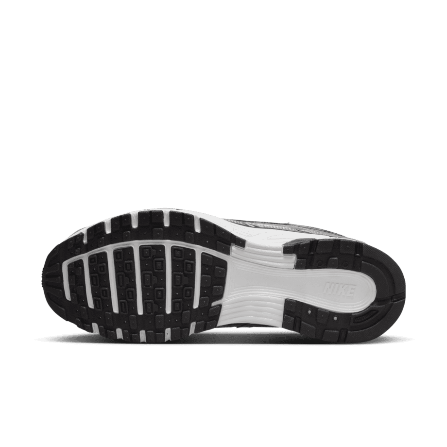 Nike Nike P-6000