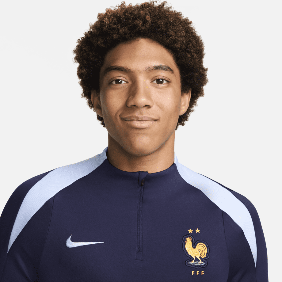 Nike FFF Strike