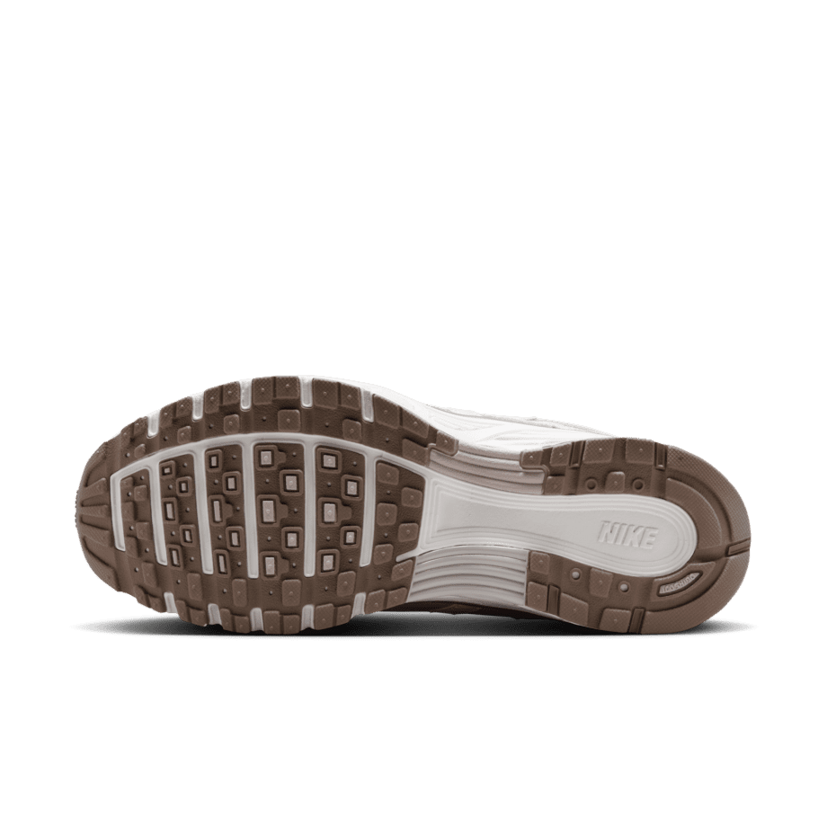 Nike Nike P-6000