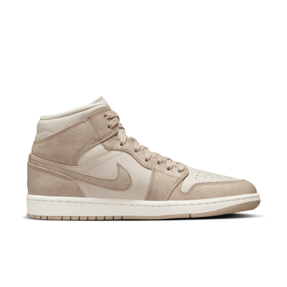 Nike Air Jordan 1 Mid SE