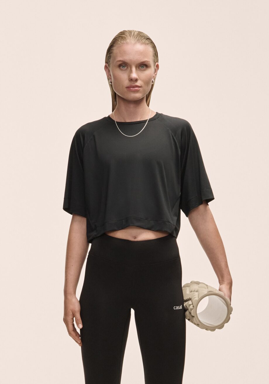 Casall Laser Mesh Crop Tee - Black