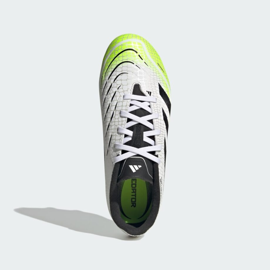 Adidas Predator League fotbollsskor för mjukt underlag