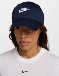 Nike Club Futura Metal Swoosh Keps Mörkblå