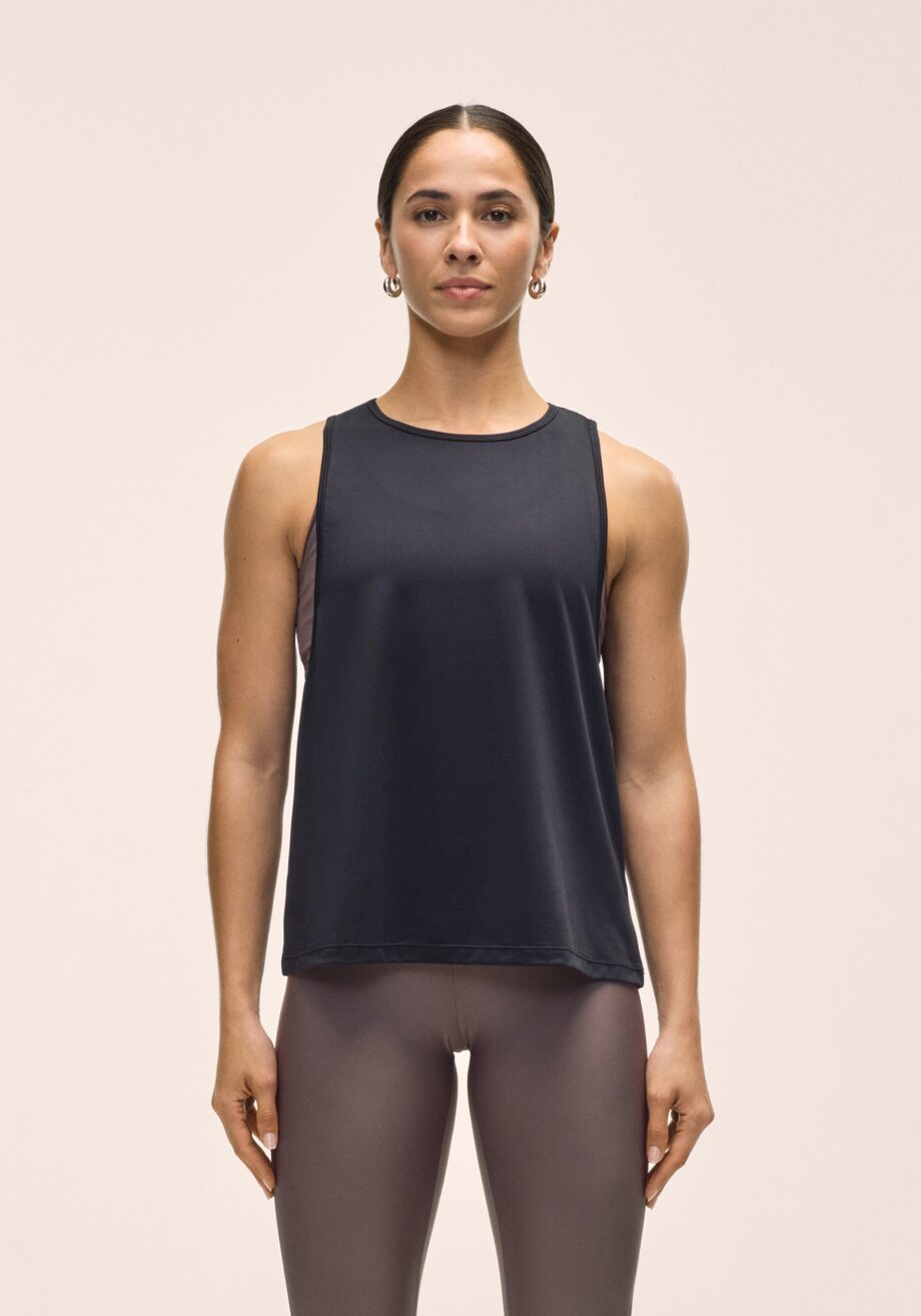 Casall Laser Mesh Flow Tank - Black