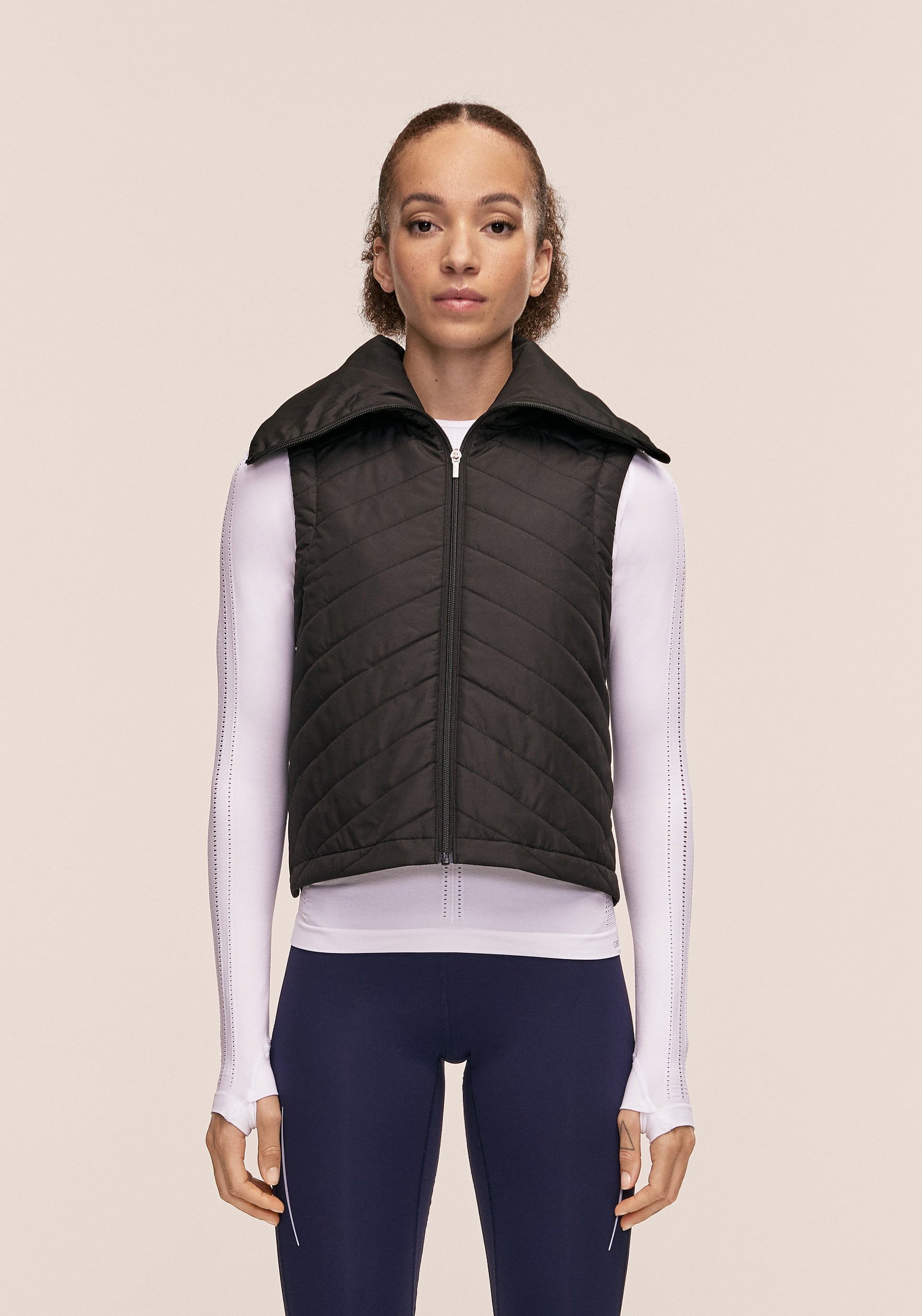 Casall Neckwarmer Running Vest - Black