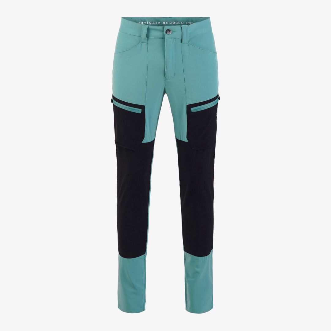 Pelle P - Hex Trousers, Napo Green Vi är säkra på att dessa lätta och snabbtorkande funktionsbyxor för herr kommer bli en favorit i garderoben