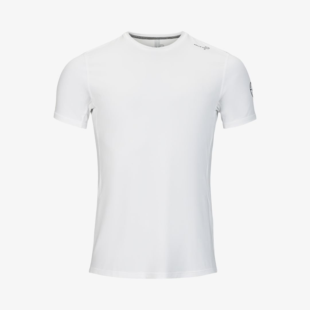 Pelle P - Momentum Camber Tee, White Designad för att du ska kunna prestera maximalt
