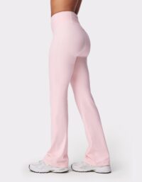 Stronger Soft Flared Back Pocket Tights