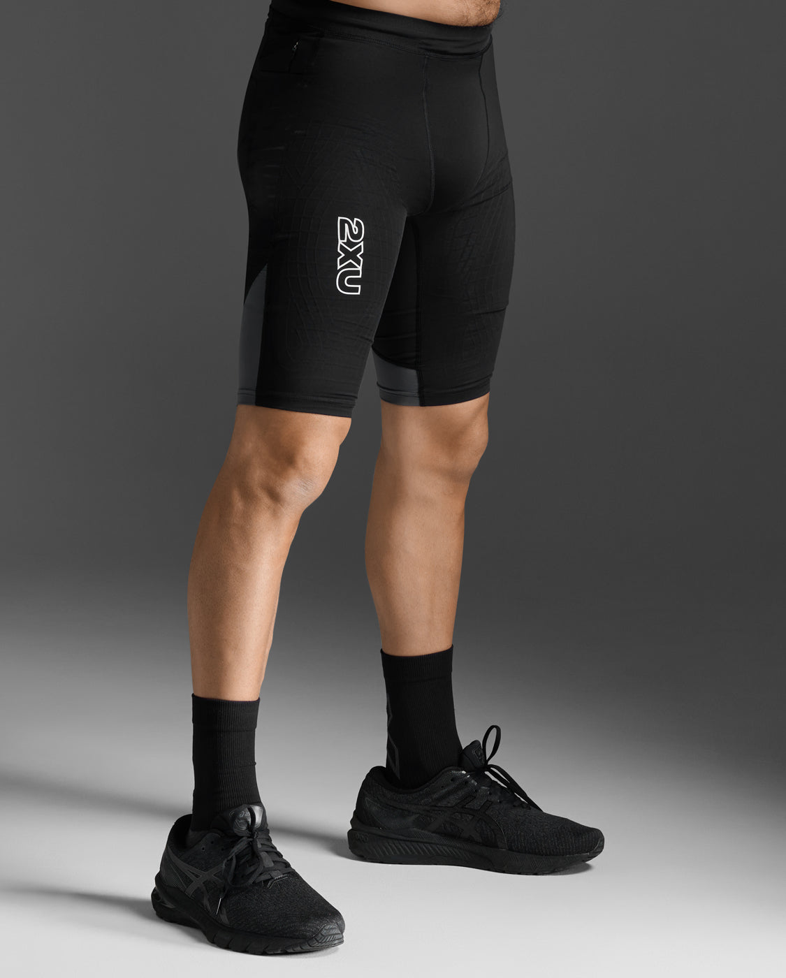 2XU Light Speed React Compression Shorts