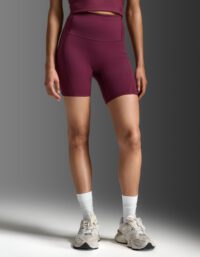 2XU Form Stash Hi-Rise Compression 6 Inch Shorts