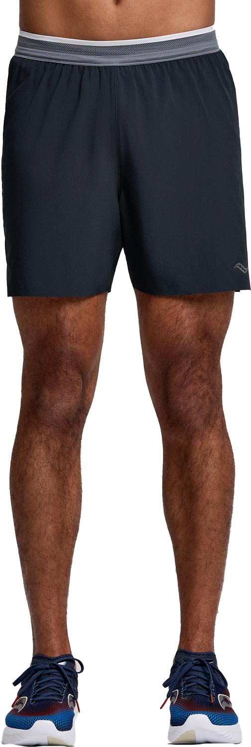 Saucony Kinvara 5-inch Short M Herr Svart XL | Löparshorts