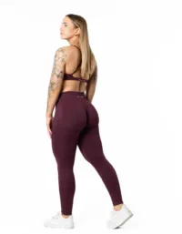 Relode Aura Seamless Scrunch Tights - Fig Red