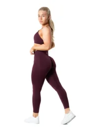 Relode Aura Seamless Scrunch Tights - Fig Red