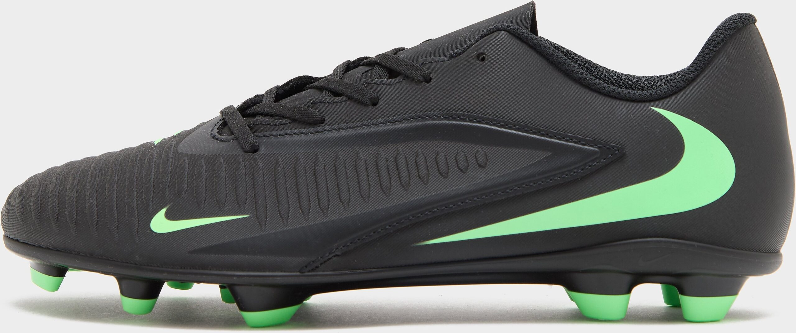 Nike Phantom 6 Low Club FG, svart